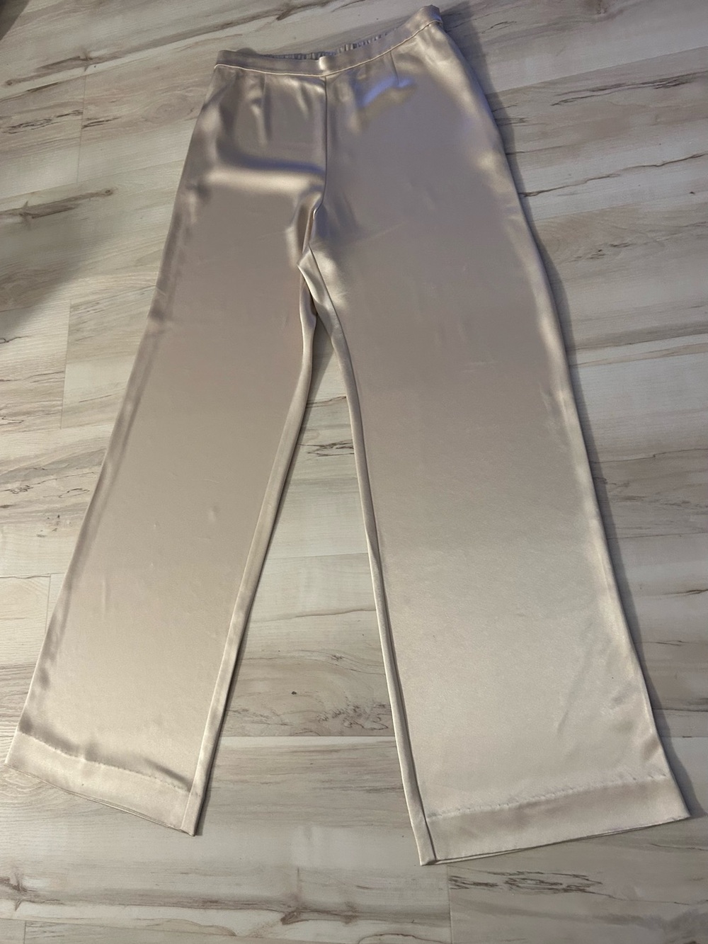 St. John Champagne Satin Wide Leg Pants Size 8 Quiet Luxury Evening - Picture 3 of 16